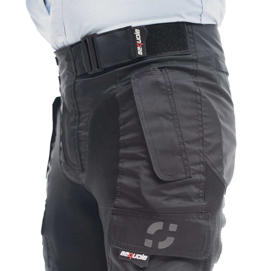 Pantalón MESH - Pantalón de Malla Impermeable con Protecciones Removibles especial para Clima cálido