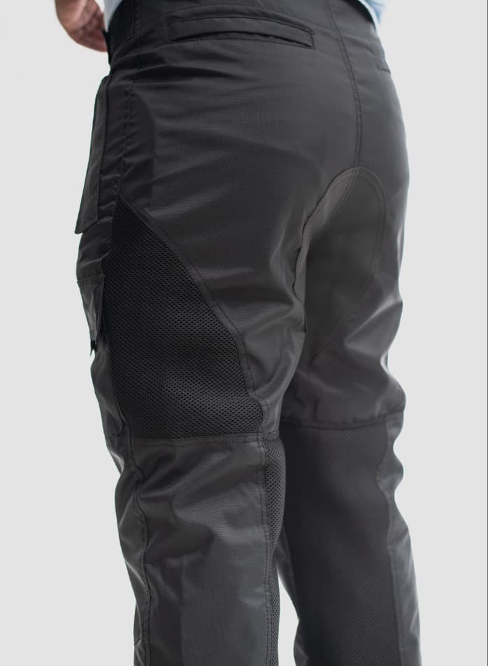 Pantalón MESH - Pantalón de Malla Impermeable con Protecciones Removibles especial para Clima cálido - Vista 10 | Sequoia Speed