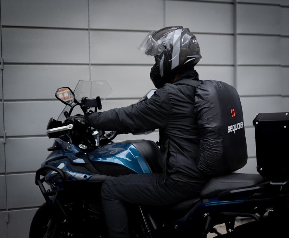 Cubre Maletas Impermeable Sequoia Speed detalle material - Antifriccion impermeable