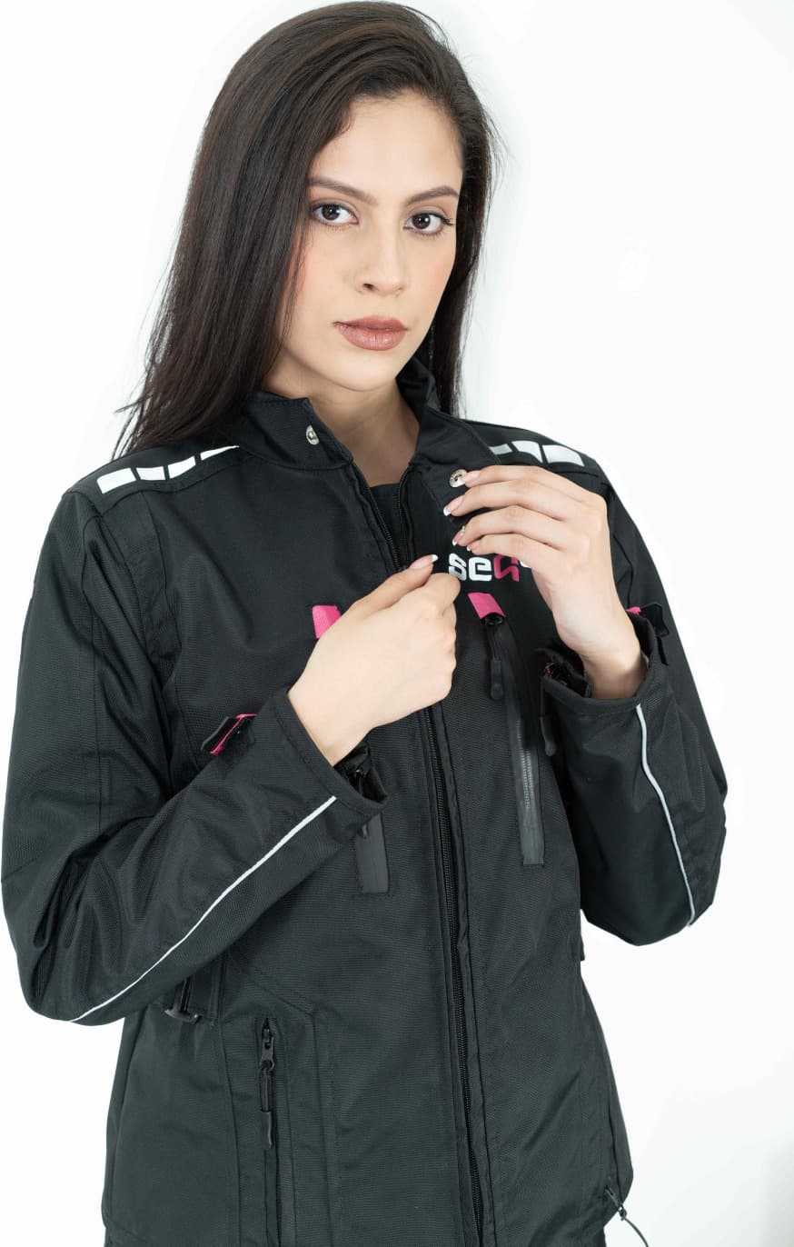 Chaqueta Black Pro Dama - Chaqueta de Protección de Moto para Damas Impermeable Sequoia Speed ajuste y cierre de seguridad
