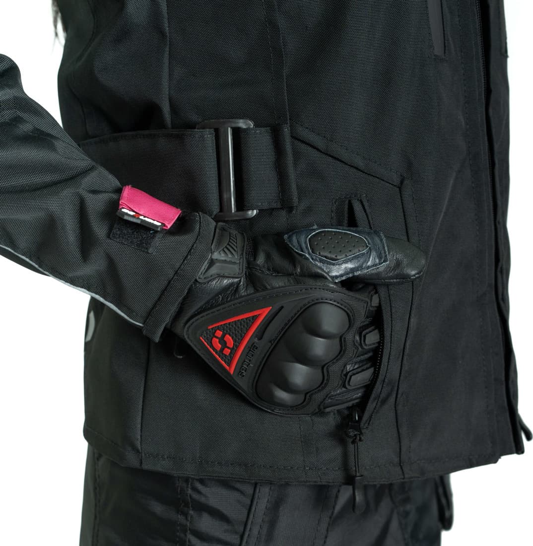 Chaqueta Black Pro Dama - Chaqueta de Protección de Moto para Damas Impermeable Sequoia Speed ajuste y cierre de seguridad