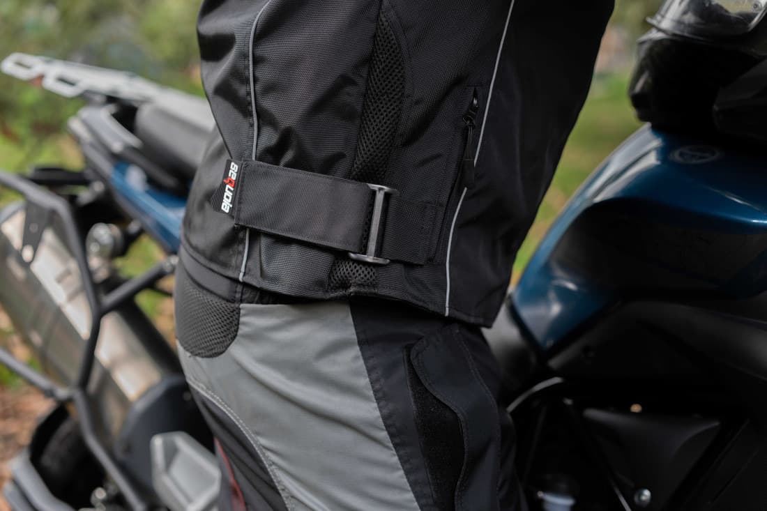 Chaqueta TT - Protecciones Removibles Certificadas 100 Impermeable. detalle material - Antifriccion impermeable