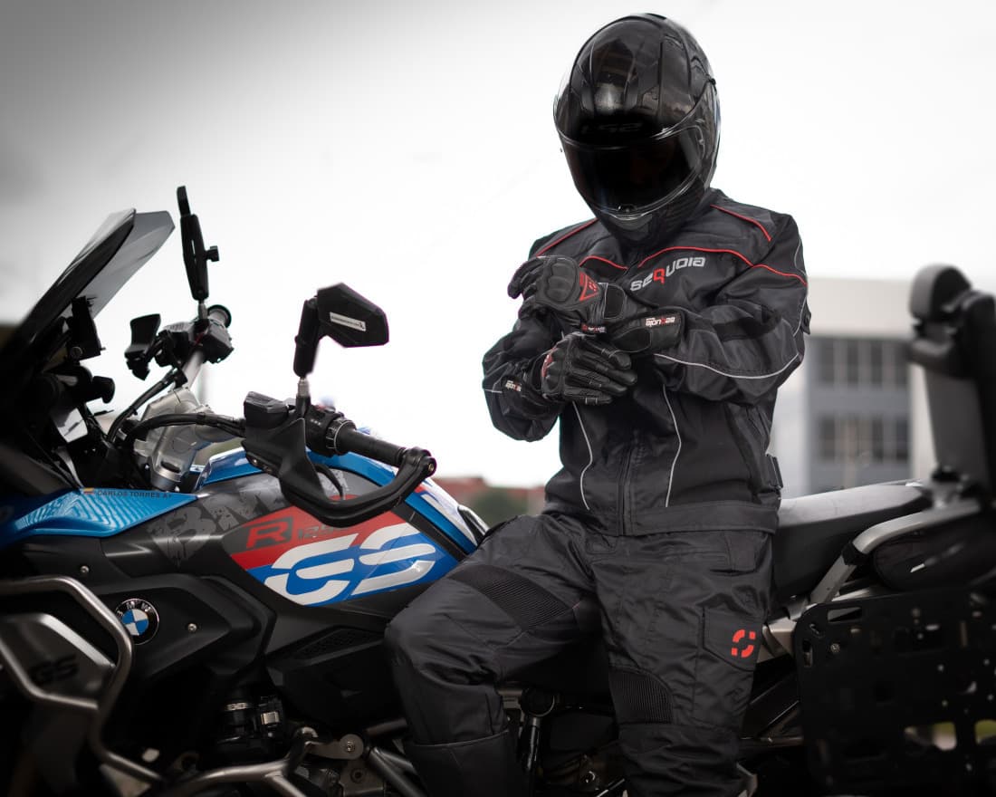 Chaqueta AVS impermeable para moto Colombia