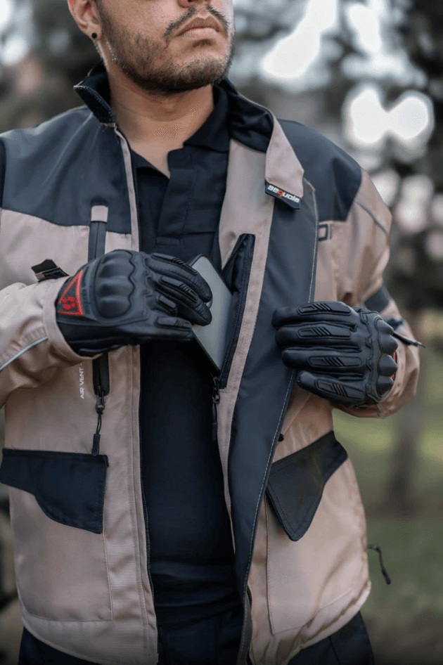 Chaqueta Sahara - Protecciones Certificadas - 100 % Impermeable