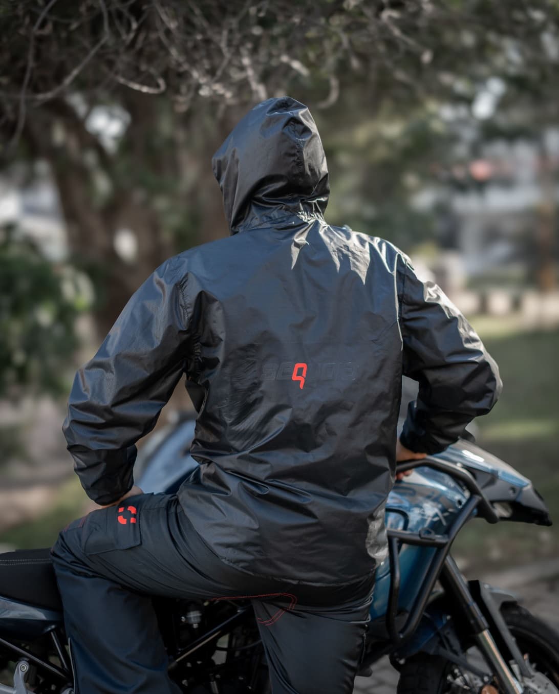 Chaqueta Reflectiva Doble Faz Gris Plata impermeable de Moto para Mujer y Caballeros