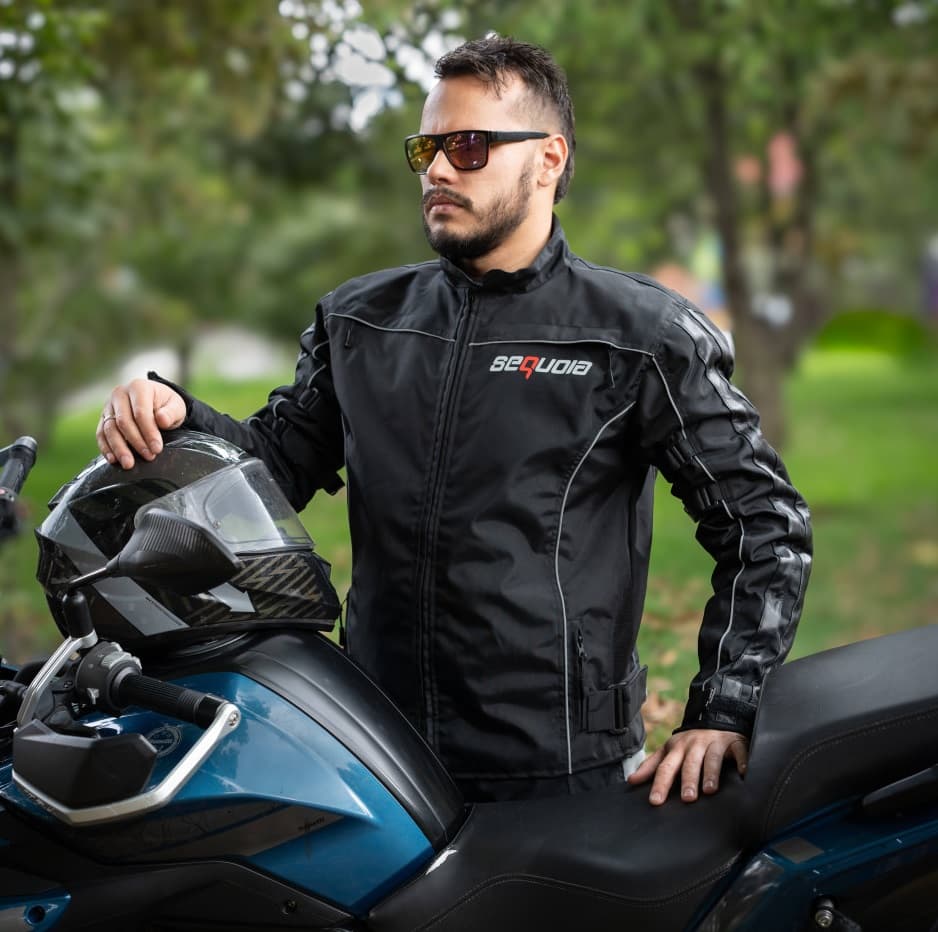 Chaqueta TT - Protecciones Removibles Certificadas 100 Impermeable.